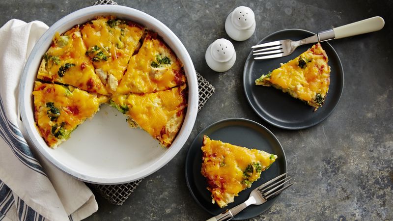 Impossibly Easy Chicken and Broccoli Pie 