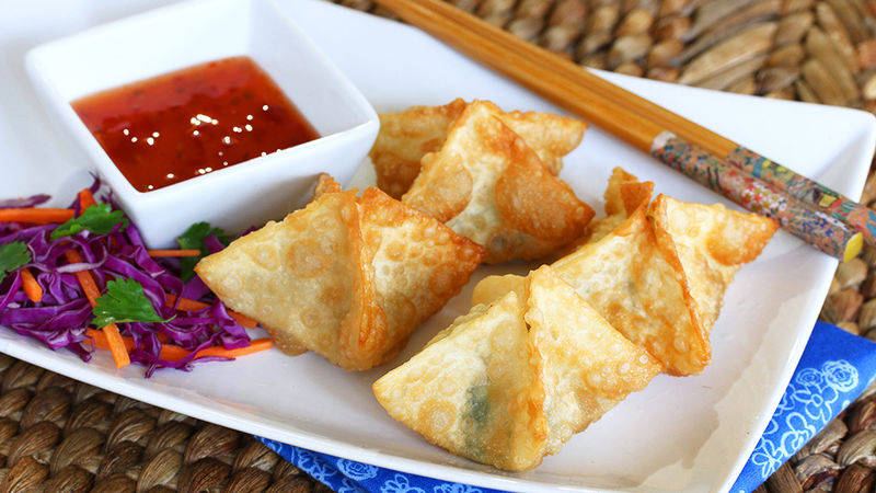Goat Cheese and Bacon Wontons with Dipping Sauce
