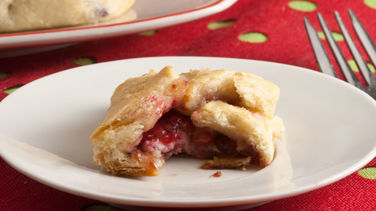 Raspberry and Black Pepper Baked Brie Bites