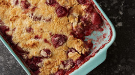 Strawberry Cream Dump Cake