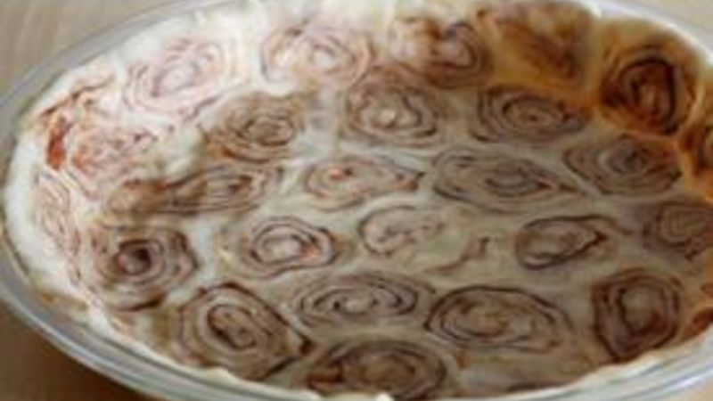 Cinnamon Roll Pie Crust Recipe - Tablespoon.com