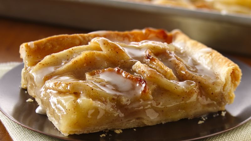 Apple Slab Pie Recipe - BettyCrocker.com