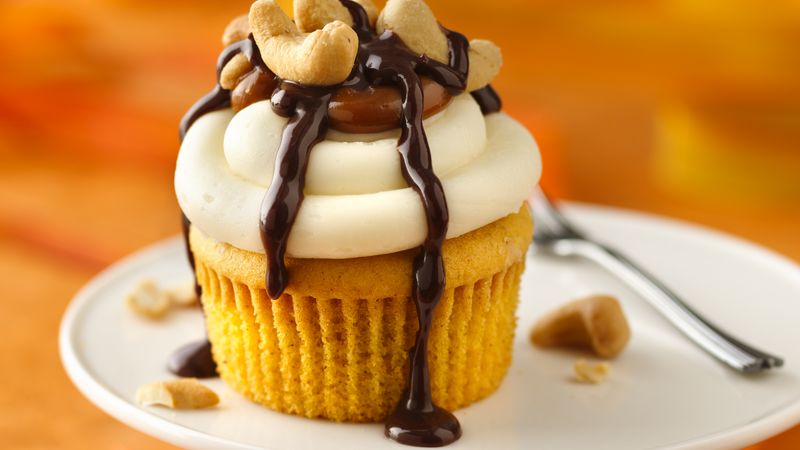 Ooey Gooey Pumpkin Caramel Cupcakes