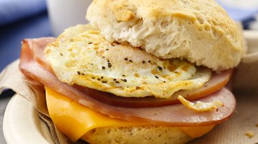 Ham, Egg and Cheese Breakfast Sandwiches