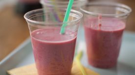 Raspberry Oatmeal Smoothies