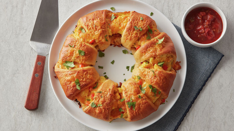 Bacon, Egg and Cheese Brunch Ring Recipe - Pillsbury.com