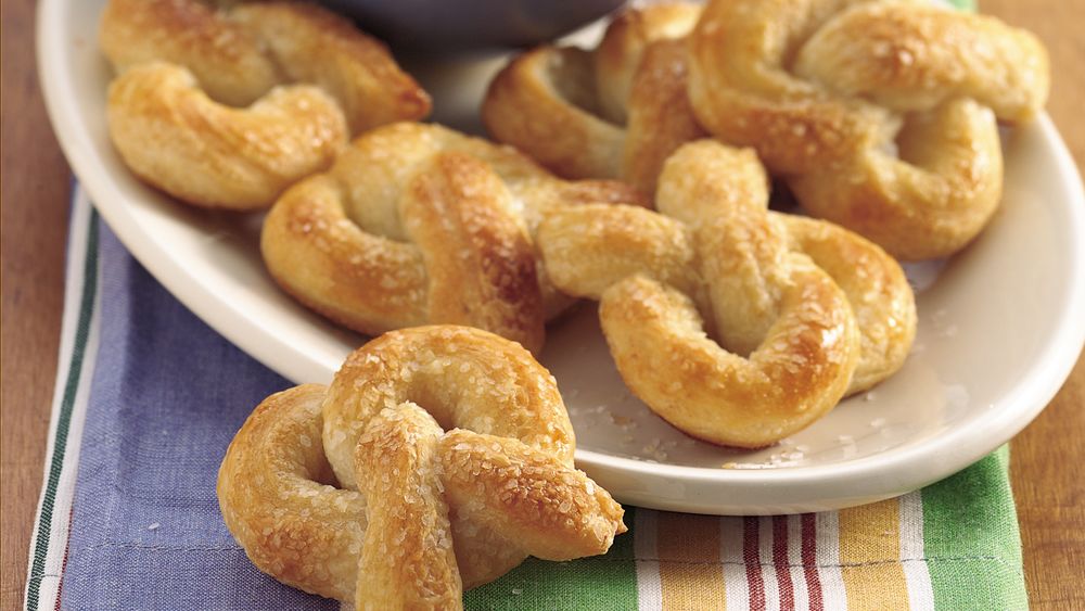 Mini Soft Pretzels and Dip Recipe