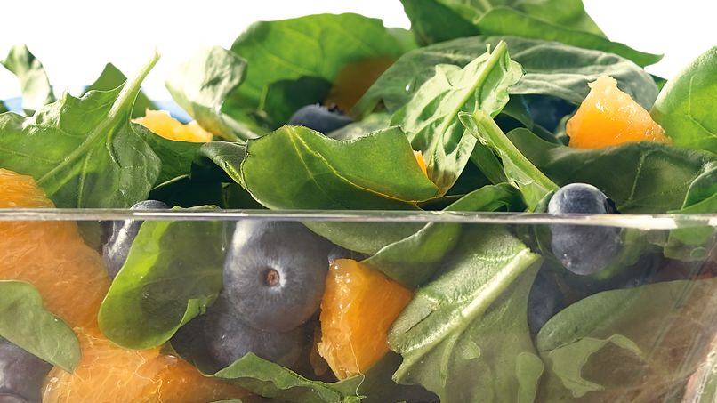 Ensalada de Espinacas con Moras Azules y Naranja