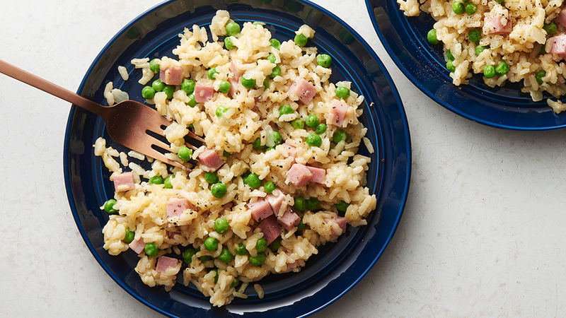 Risotto au jambon, aux petits pois et au fromage au four à micro-ondes