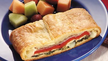 Spinach, Prosciutto and Roasted Pepper Calzone