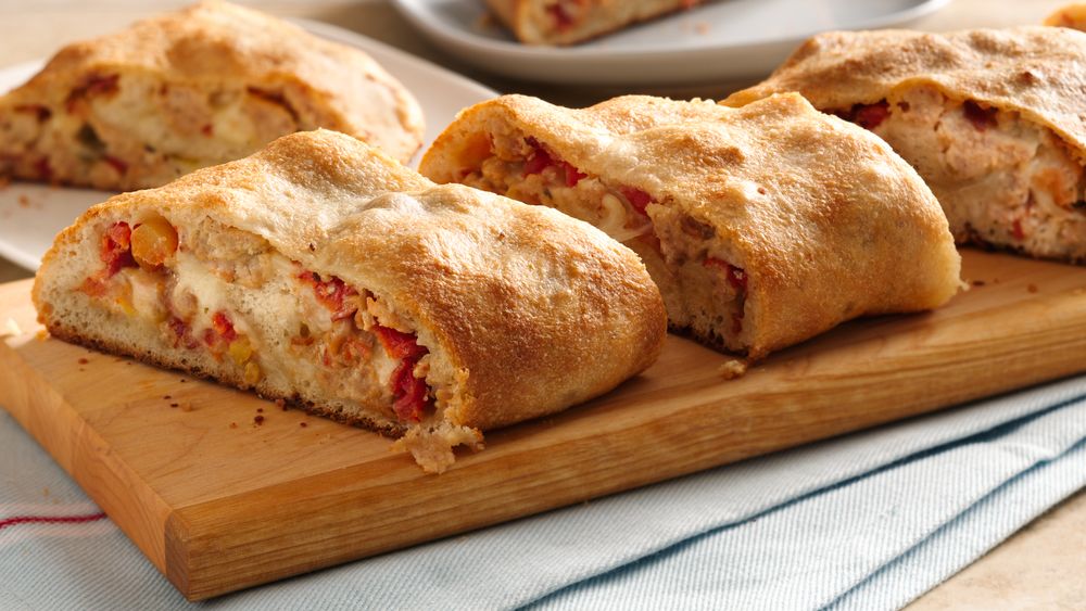 spicy-chicken-pizza-roll-up-recipe-from-pillsbury