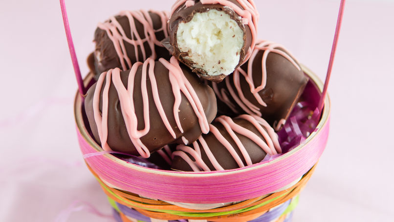 Huevitos de Pascua de Coco y Chocolate